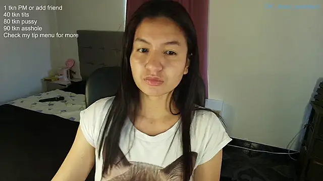 Snapshot of ChloeSanchezx chatting on 06/16/26, 08:33 ChloeSanchezx online show from 06/16/26, 08:33