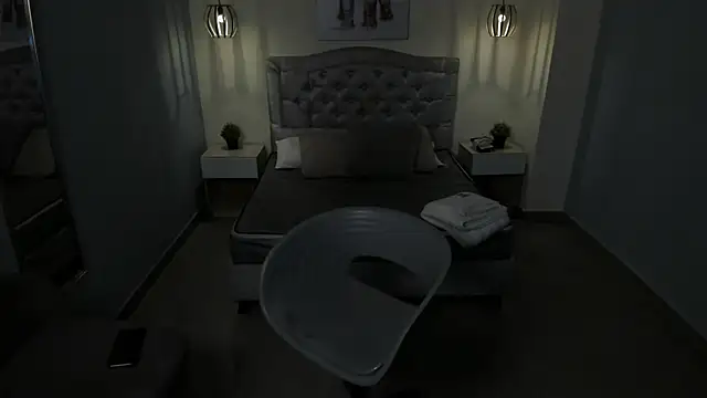 Snapshot of escarleth__ chatting on 10/18/25, 01:34 escarleth online show from 10/18/25, 01:34