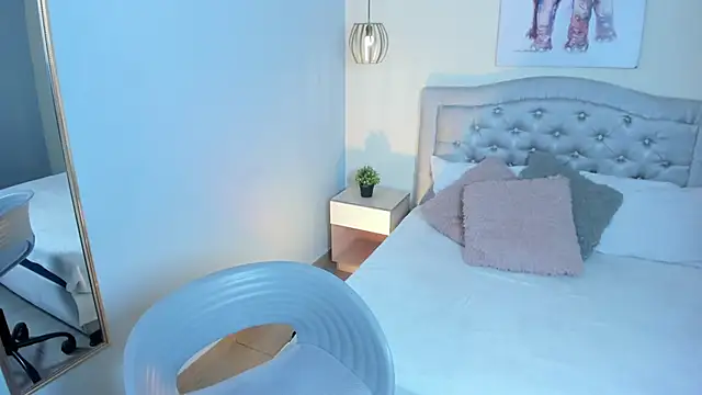 escarleth   online show from 11/26/25, 01:01