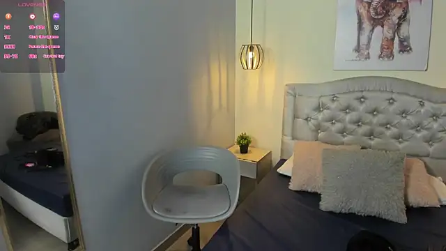 escarleth   online show from 06/11/26, 01:53
