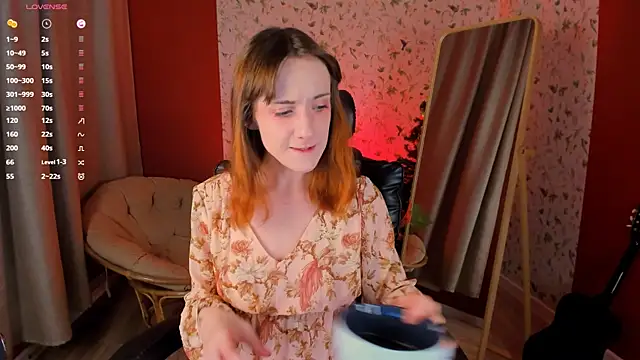 Snapshot of Dearly_kitty chatting on 01/15/25, 01:52 Dearly kitty online show from 01/15/25, 01:52