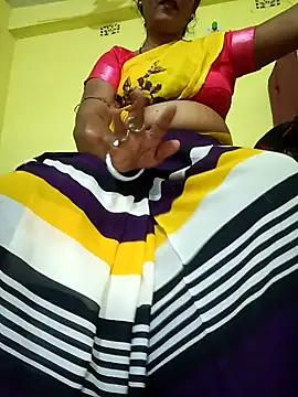 Snapshot of Riyaa_2024 chatting on 12/20/24, 09:54 Riyaa 2024 online show from 12/20/24, 09:54