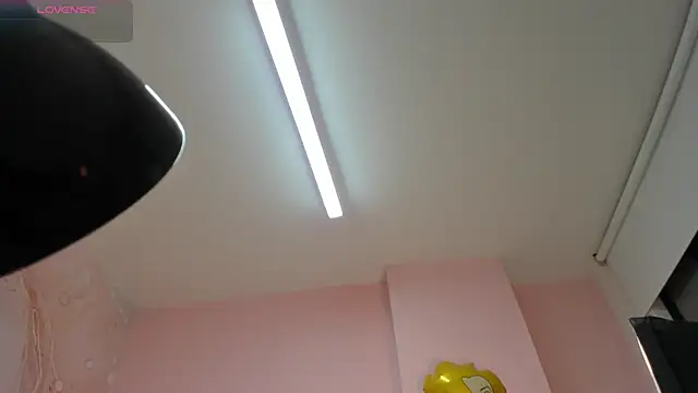 soyzarahtorres online show from 10/02/25, 12:28