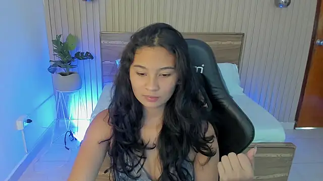 Snapshot of melody_flowers chatting on 01/23/25, 12:30 melody flowers online show from 01/23/25, 12:30