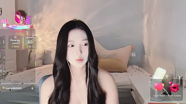 Snapshot of -Tilana- chatting on 01/15/26, 07:17 -Tilana- online show from 01/15/26, 07:17