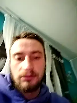 Snapshot of wariacik0024 chatting on 02/15/25, 10:42 wariacik0024 online show from 02/15/25, 10:42