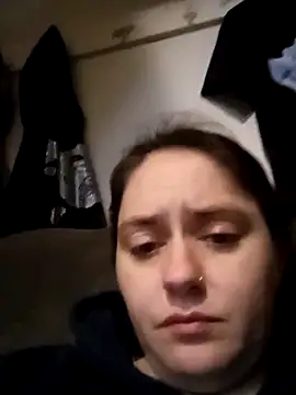 Snapshot of lilbishmiss chatting on 01/21/25, 08:32 lilbishmiss online show from 01/21/25, 08:32