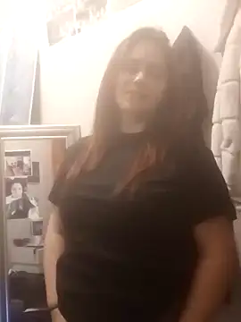 Snapshot of lilbishmiss chatting on 02/02/25, 05:42 lilbishmiss online show from 02/02/25, 05:42