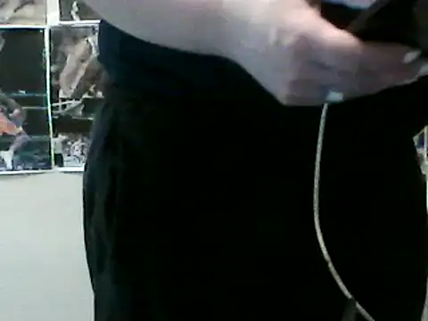 Snapshot of lilbishmiss chatting on 03/03/25, 10:42 lilbishmiss online show from 03/03/25, 10:42