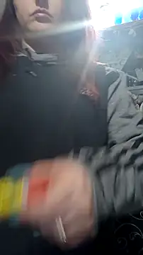 Snapshot of lilbishmiss chatting on 12/17/25, 06:41 lilbishmiss online show from 12/17/25, 06:41