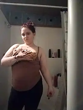 Snapshot of lilbishmiss chatting on 02/16/26, 04:30 lilbishmiss online show from 02/16/26, 04:30