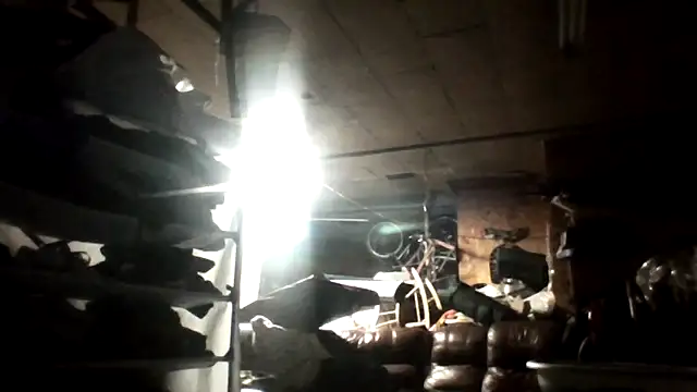 Snapshot of lilbishmiss chatting on 03/20/26, 06:07 lilbishmiss online show from 03/20/26, 06:07