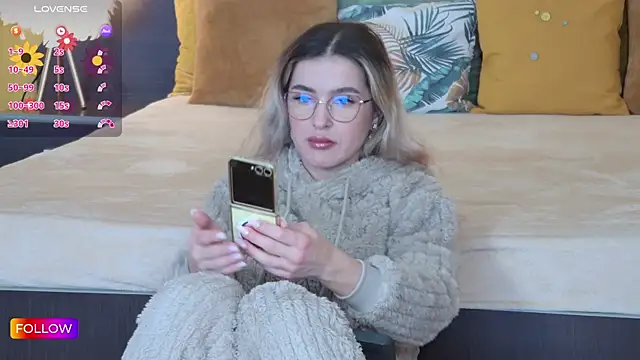 Sarah-Hart online show from 01/21/25, 06:11