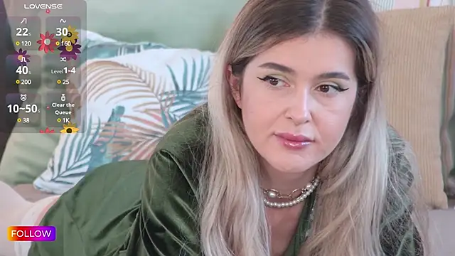 Sarah-Hart online show from 03/04/25, 05:21