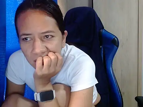 Erotic latina online show from 10/17/25, 12:08