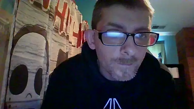 Snapshot of MysteriousFire23 chatting on 01/01/25, 05:00 MysteriousFire23 online show from 01/01/25, 05:00