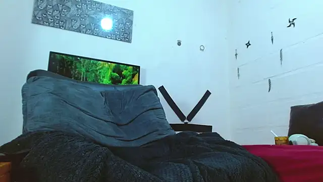 targuerian22 online show from 12/21/24, 04:09