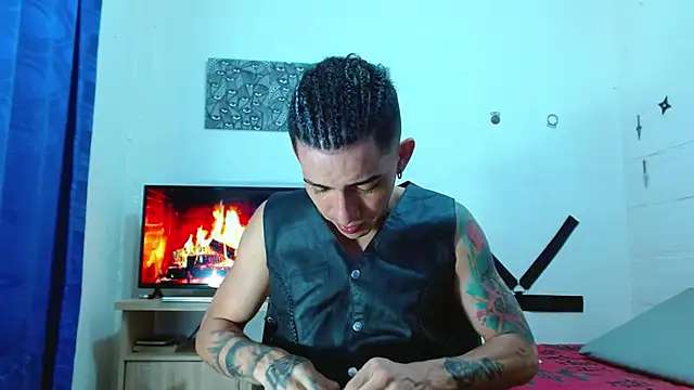 targuerian22 online show from 01/16/25, 05:11