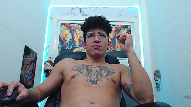 targuerian22 online show from 10/24/25, 09:17