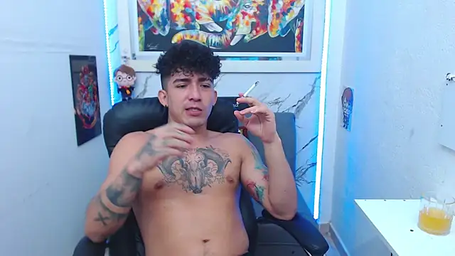 targuerian22 online show from 11/22/25, 02:10