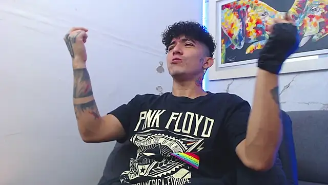 targuerian22 online show from 12/22/25, 11:24