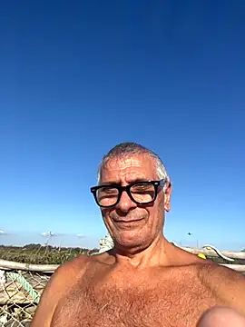 4n4l1zz4m1 online show from 11/11/25, 01:44