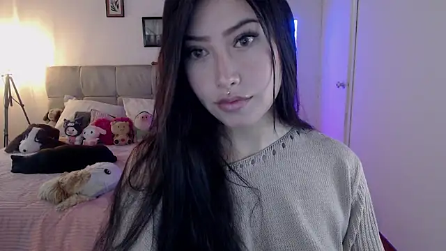 Snapshot of Emilyswan04 chatting on 01/24/25, 07:18 Emilyswan04 online show from 01/24/25, 07:18