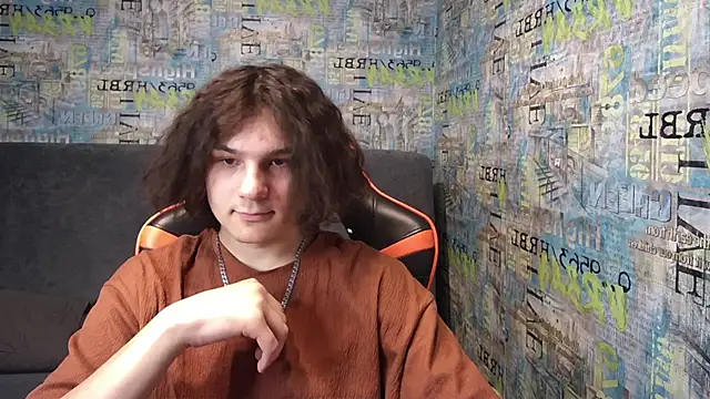 Snapshot of sweet_lucifer666 chatting on 12/21/24, 06:23 sweet lucifer666 online show from 12/21/24, 06:23