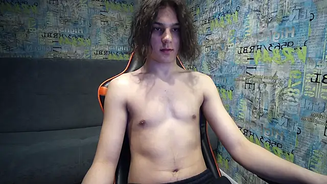 Snapshot of sweet_lucifer666 chatting on 03/17/25, 06:00 sweet lucifer666 online show from 03/17/25, 06:00