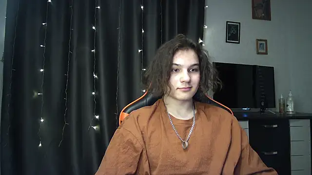 Snapshot of sweet_lucifer666 chatting on 03/20/25, 07:25 sweet lucifer666 online show from 03/20/25, 07:25