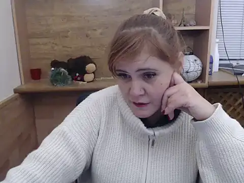 Snapshot of DaniellaKiss chatting on 01/13/26, 03:17 DaniellaKiss online show from 01/13/26, 03:17