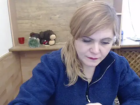 Snapshot of DaniellaKiss chatting on 01/17/26, 01:05 DaniellaKiss online show from 01/17/26, 01:05