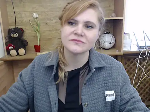 Snapshot of DaniellaKiss chatting on 03/15/26, 07:25 DaniellaKiss online show from 03/15/26, 07:25