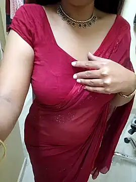 Snapshot of Roja-Telugu777 chatting on 02/07/25, 01:47 Roja-Telugu777 online show from 02/07/25, 01:47