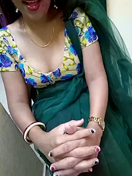 Snapshot of Roja-Telugu777 chatting on 03/08/25, 02:23 Roja-Telugu777 online show from 03/08/25, 02:23