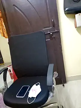 Snapshot of Roja-Telugu777 chatting on 03/12/25, 01:47 Roja-Telugu777 online show from 03/12/25, 01:47