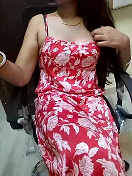 Snapshot of Roja-Telugu777 chatting on 03/22/25, 11:21 Roja-Telugu777 online show from 03/22/25, 11:21