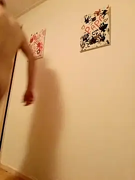 Snapshot of Mistersexy73 chatting on 10/20/25, 07:47 Mistersexy73 online show from 10/20/25, 07:47