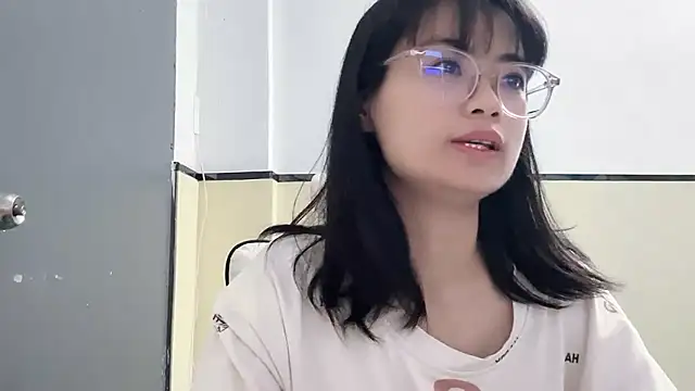 Honey-cici online show from 12/25/24, 08:40