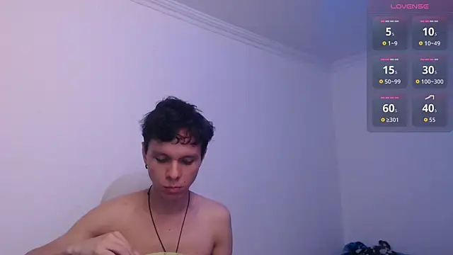 bryamado69 online show from 04/24/26, 04:59