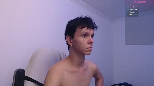 bryamado69 online show from 04/24/26, 08:11
