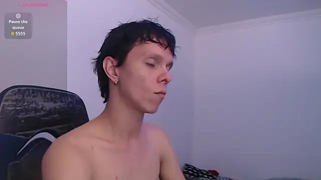 Snapshot of bryamado69 chatting on 05/07/26, 05:35 bryamado69 online show from 05/07/26, 05:35