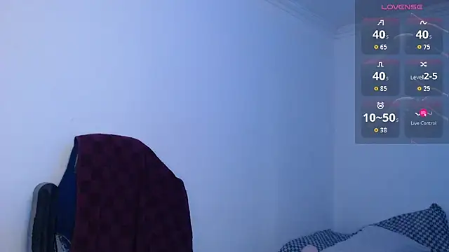 Snapshot of bryamado69 chatting on 06/15/26, 02:25 bryamado69 online show from 06/15/26, 02:25