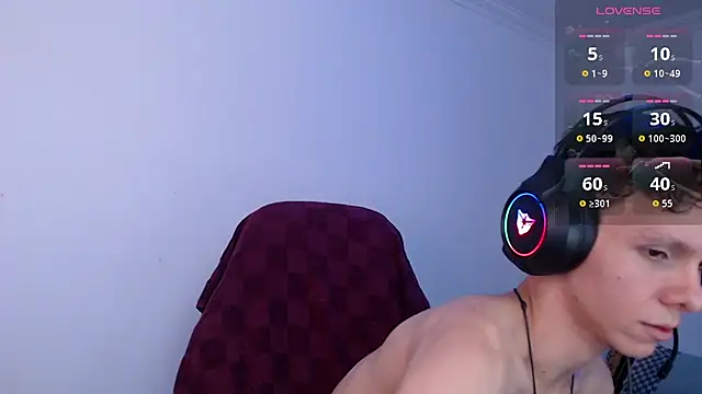 Snapshot of bryamado69 chatting on 06/18/26, 03:40 bryamado69 online show from 06/18/26, 03:40