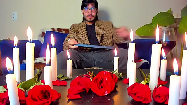 Snapshot of Ackerman_Eren_ chatting on 02/14/25, 09:34 Ackerman Eren  online show from 02/14/25, 09:34