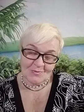 VioletSweet566 online show from 12/02/24, 12:40