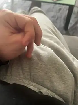 pignoufe online show from 02/13/26, 10:44