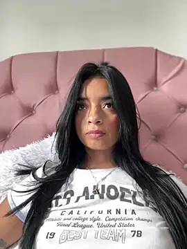 Laura fernandezII online show from 02/19/25, 06:54