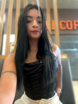 Laura fernandezII online show from 09/16/25, 03:13