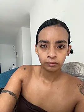 Laura fernandezII online show from 05/14/26, 06:15